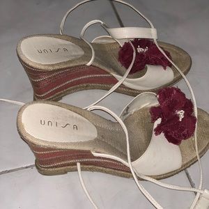 Wedges. SIZE 8 IN WOMENS.